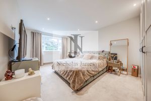 Photo 33- click for photo gallery